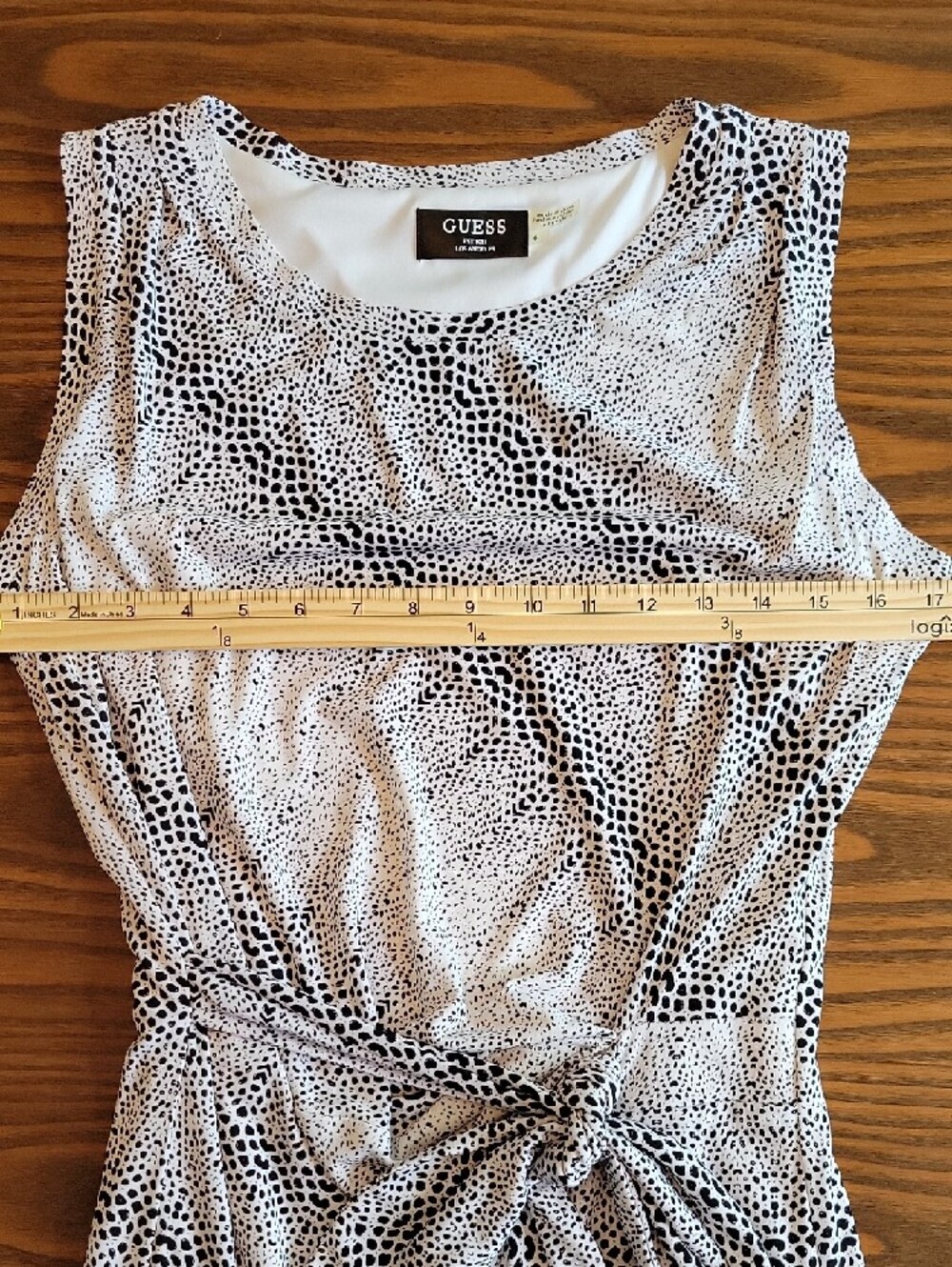 NWT -- GUESS " Hailey"  Black and White Printed Tie-Waist Mini Dress | Size: 6 - Picture 6 of 10